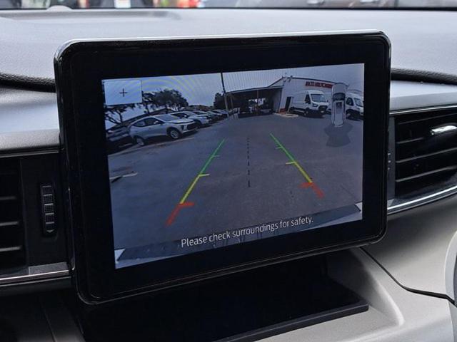 Photo of 2023 White Ford Explorer