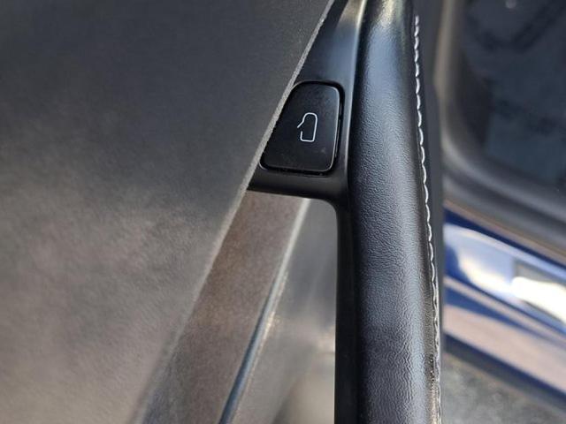 Photo of 2022 Blue Tesla Model Y