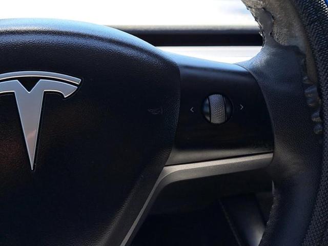 Photo of 2022 Blue Tesla Model Y