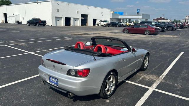 Photo of 2002 Sebring Silver Metallic Honda S2000