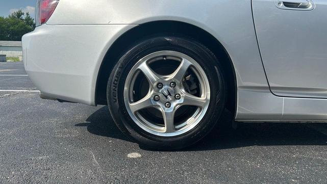 Photo of 2002 Sebring Silver Metallic Honda S2000