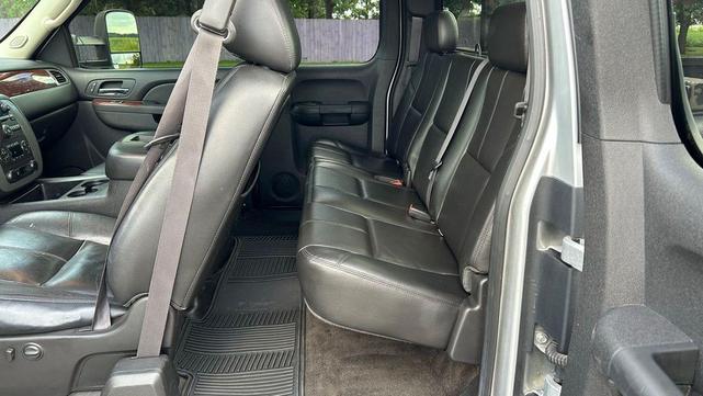 Photo of 2012 Quicksilver Metallic GMC Sierra 2500