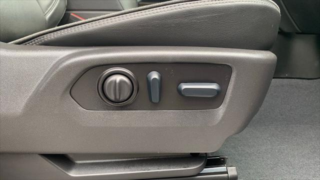Photo of 2022 Black Chevrolet Silverado 2500