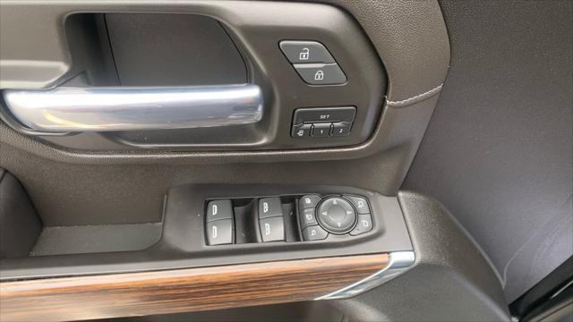 Photo of 2022 Black Chevrolet Silverado 2500