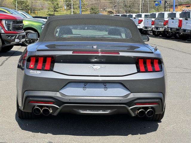 Photo of 2025 Carbonized Gray Metallic Ford Mustang