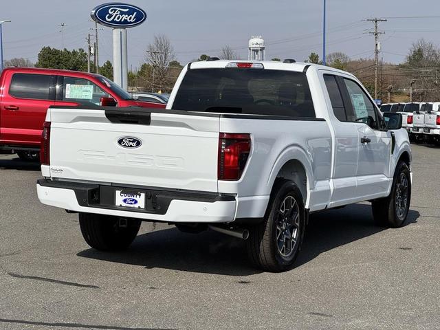 Photo of 2025 Oxford White Ford F-150