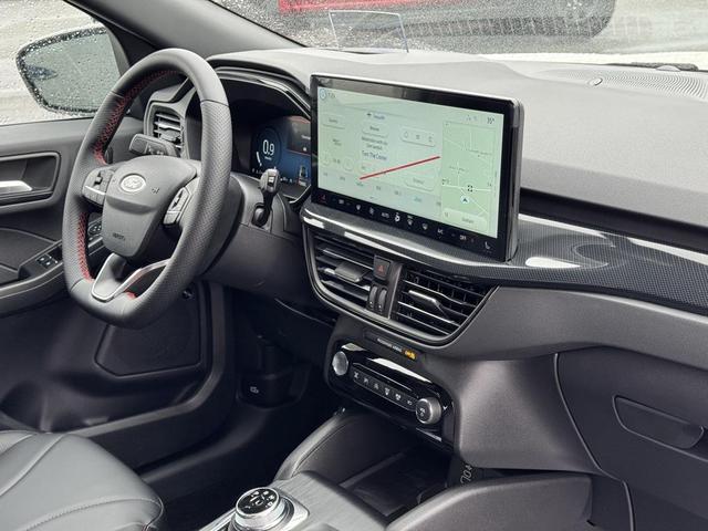 Photo of 2025 White Metallic Ford Escape
