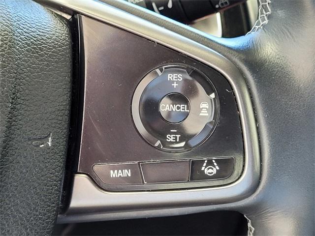 Photo of 2020 White Honda Civic