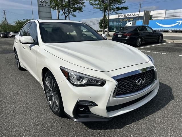 Photo of 2022 Majestic White INFINITI Q50