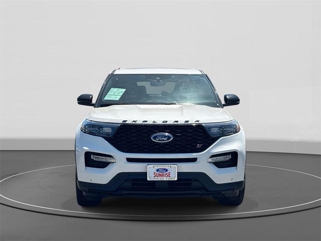 Photo of 2022 Star White Ford Explorer