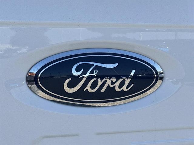 Photo of 2023 Oxford White Ford F-150 Lightning