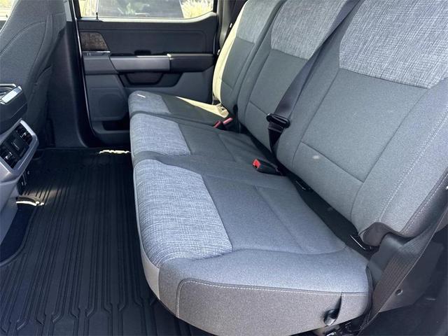 Photo of 2023 Oxford White Ford F-150 Lightning