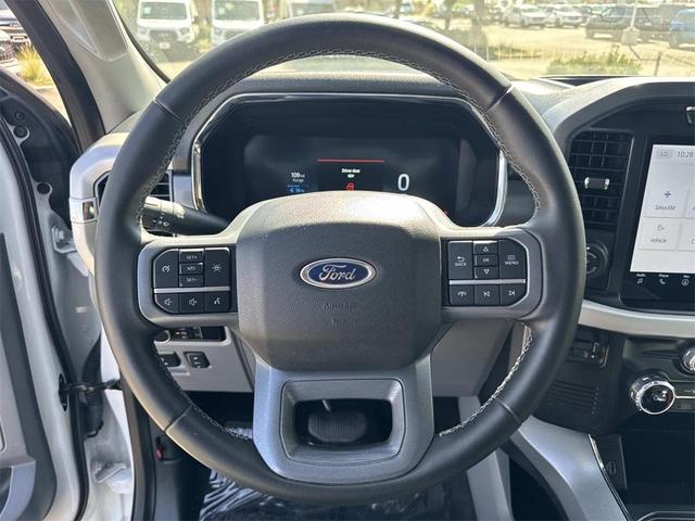 Photo of 2023 Oxford White Ford F-150 Lightning