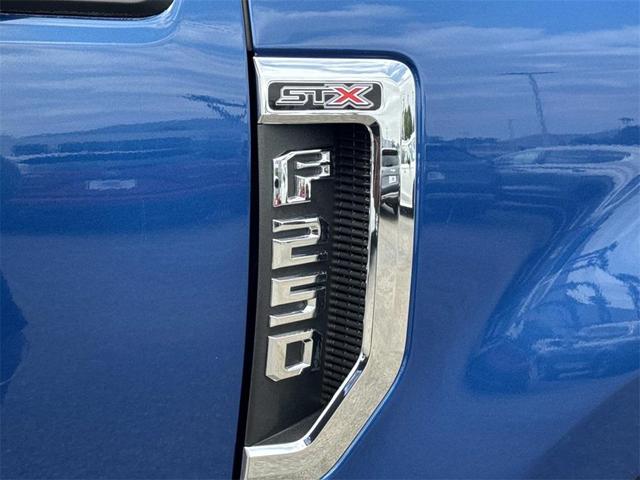 Photo of 2022 Atlas Blue Metallic Ford F-250