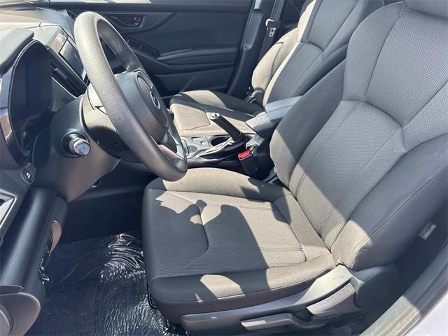 Photo of 2022 Crystal White Pearl Subaru Impreza