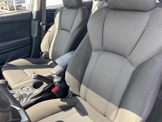 Photo of 2022 Crystal White Pearl Subaru Impreza