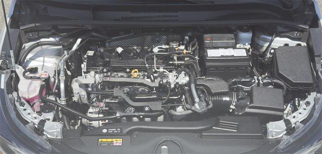 Photo of 2024 Classic Silver Metallic Toyota Corolla