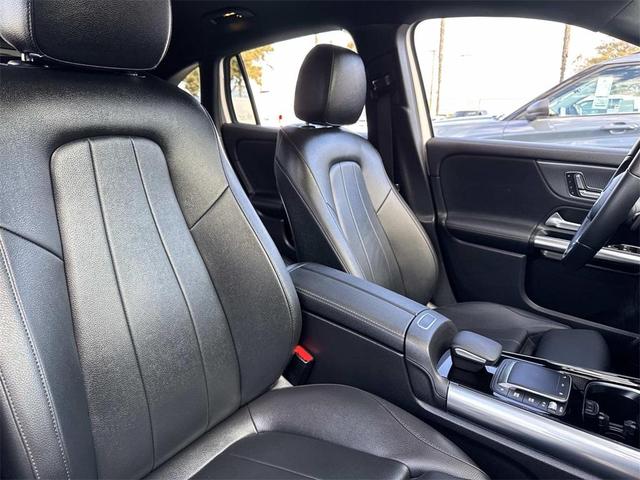 Photo of 2022 White Mercedes-Benz GLA 250