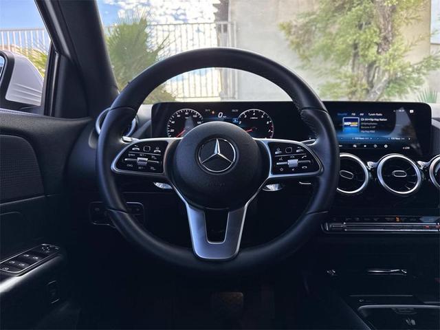 Photo of 2022 White Mercedes-Benz GLA 250