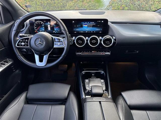 Photo of 2022 White Mercedes-Benz GLA 250