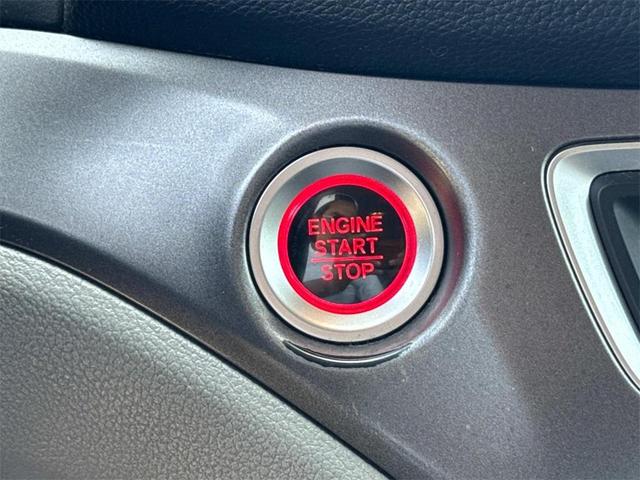 Photo of 2019 Silver Honda Pilot