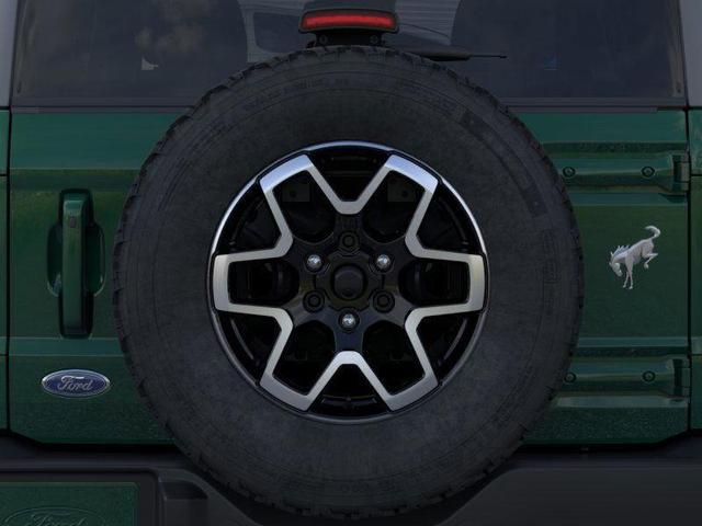 Photo of 2025 Green Ford Bronco