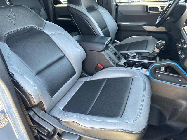 Photo of 2023 Azure Gray Metallic Ford Bronco