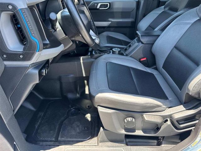 Photo of 2023 Azure Gray Metallic Ford Bronco