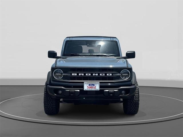 Photo of 2023 Azure Gray Metallic Ford Bronco