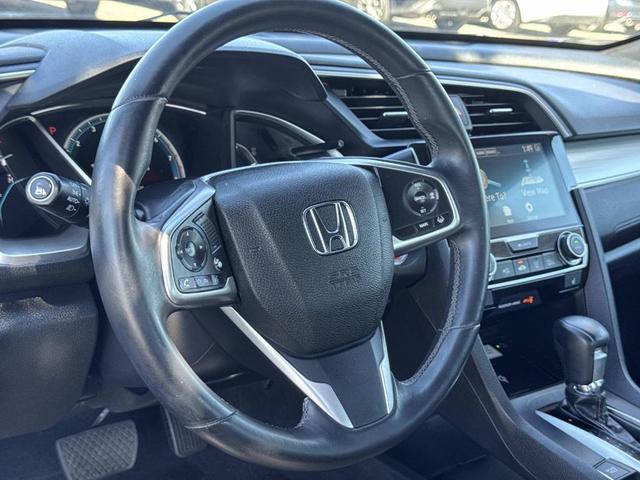 Photo of 2016 Blue Honda Civic