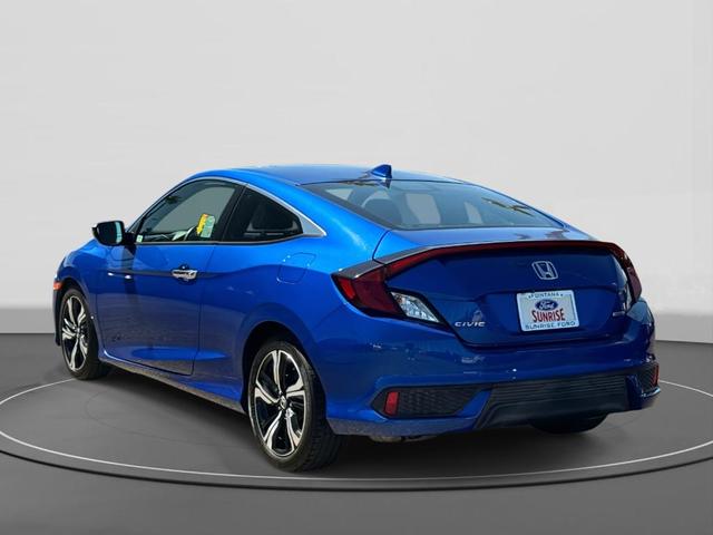 Photo of 2016 Blue Honda Civic