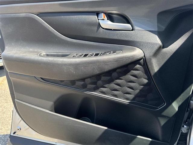 Photo of 2023 Shimmering Silver Pearl Hyundai SANTA FE