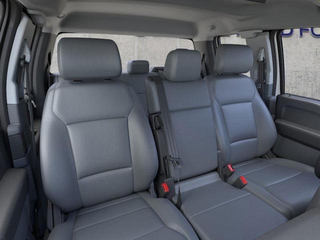 Photo of 2025 Oxford White Ford F-250