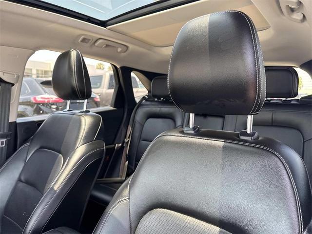 Photo of 2022 Iconic Silver Metallic Ford Escape PHEV