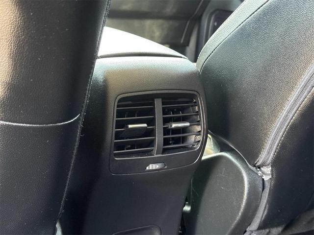 Photo of 2022 Iconic Silver Metallic Ford Escape PHEV