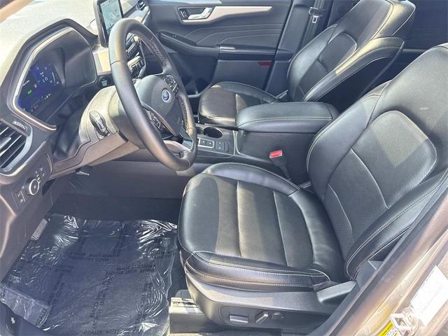 Photo of 2022 Iconic Silver Metallic Ford Escape PHEV