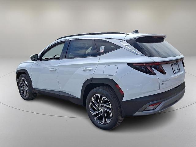 Photo of 2025 Pearl Hyundai TUCSON Hybrid
