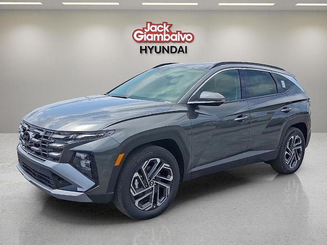 Photo of 2025 Amazon Gray Hyundai TUCSON Hybrid