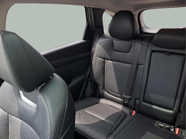 Photo of 2025 Amazon Gray Hyundai TUCSON Hybrid