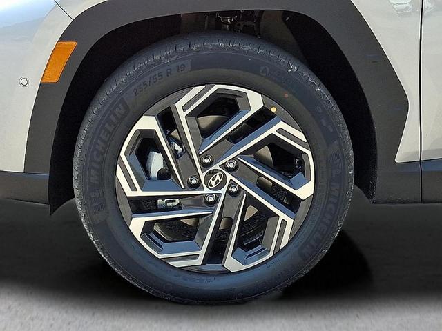 Photo of 2025 Shimmering Silver Hyundai TUCSON Hybrid