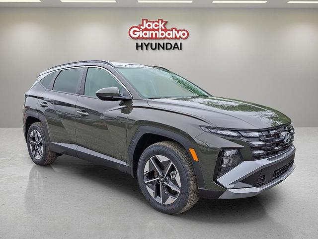 Photo of 2025 Green Hyundai TUCSON