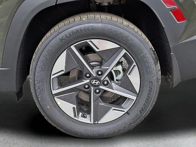 Photo of 2025 Green Hyundai TUCSON