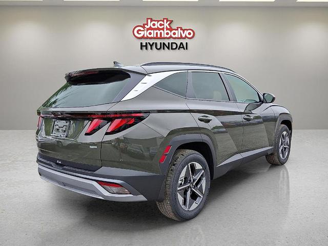 Photo of 2025 Green Hyundai TUCSON