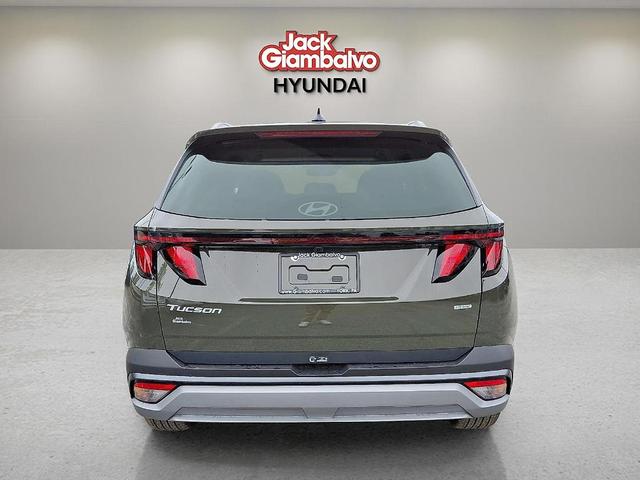 Photo of 2025 Green Hyundai TUCSON