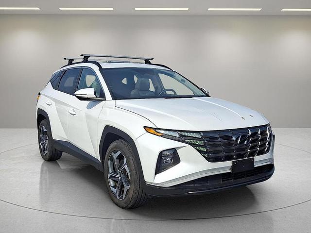 Photo of 2022 Quartz White Hyundai TUCSON