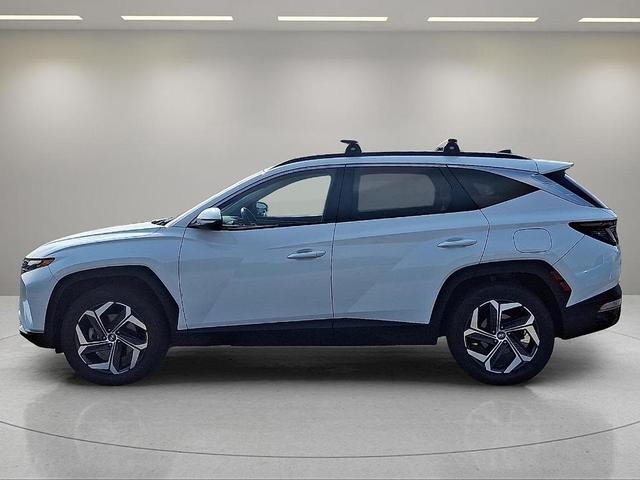 Photo of 2022 Quartz White Hyundai TUCSON
