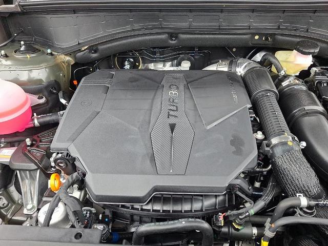 Photo of 2026 Green Hyundai SANTA FE