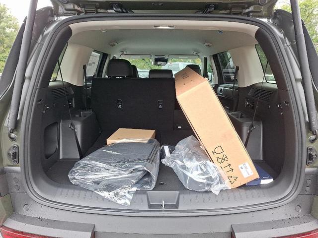 Photo of 2026 Green Hyundai SANTA FE