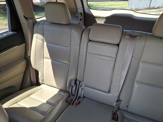 Photo of 2017 Velvet Red Pearlcoat Jeep Grand Cherokee