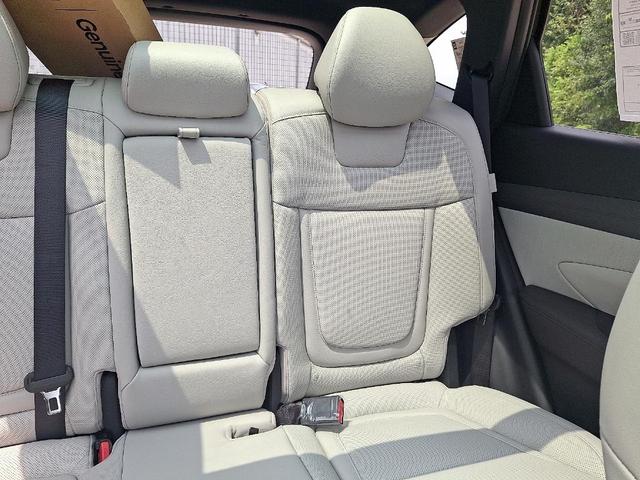Photo of 2025 Amazon Gray Hyundai TUCSON Hybrid